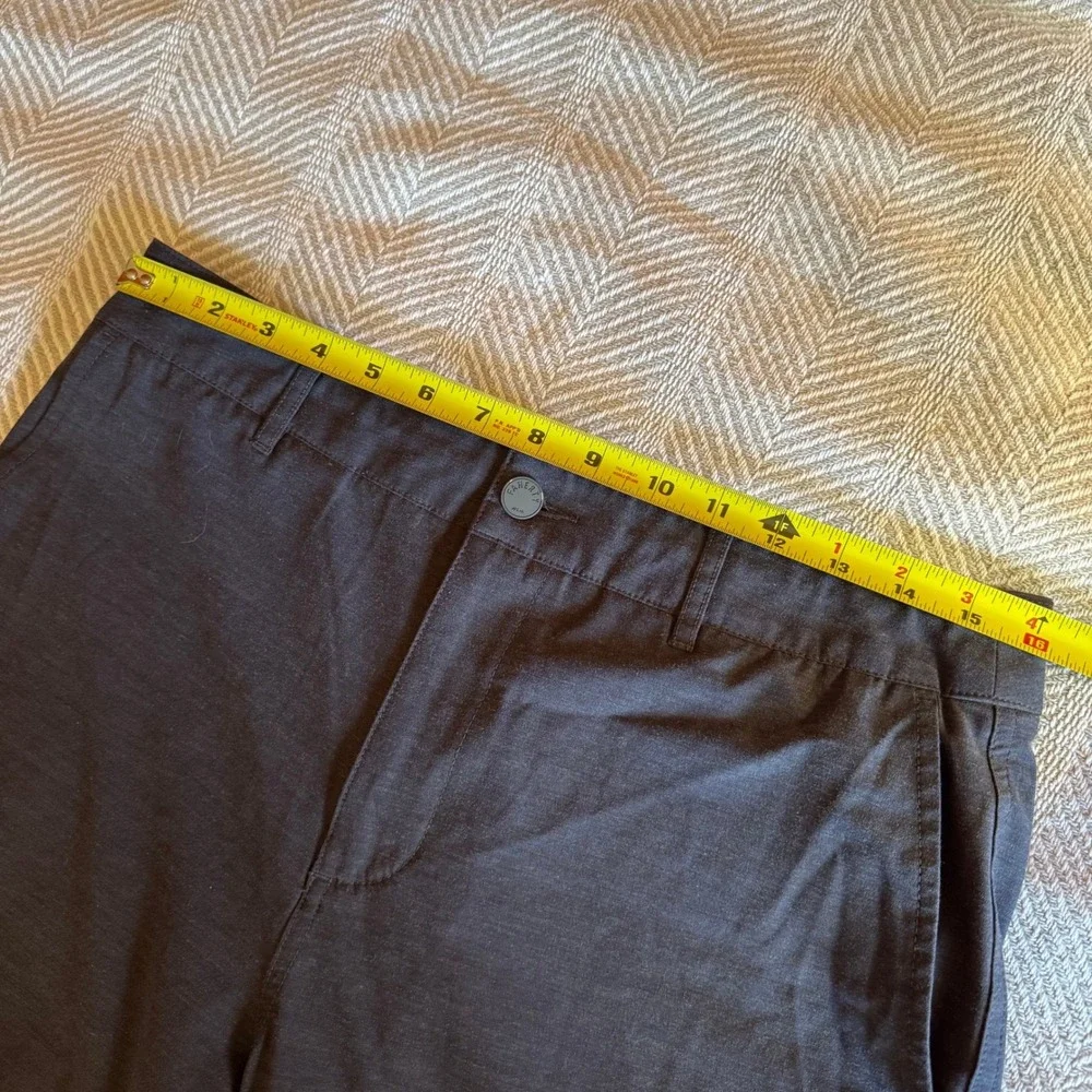 Faherty All Day Shorts Mens 31 (32) Charcoal Grey Hybrid Swim Shorts 9